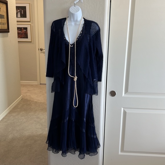 Komarov Blue V-Neck 3/4 Sleeve Pleated 2-Piece Jacket Dress - Picture 2 of 10